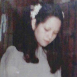 Meet your Posher, Ena